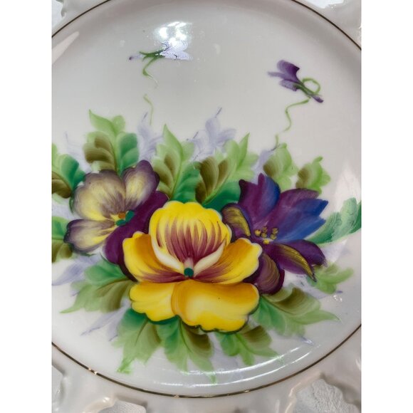 Lefton Handpainted Fleur-de-lis reticulated edge Purple Yellow Flowers Plate - Picture 5 of 6